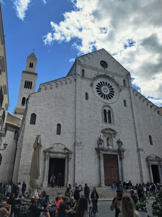 Is Bari Safe for tourists?